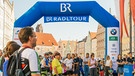 Start der 2. Etappe der BR-Radltour 2018 in Landshut. | Bild: BR/Johanna Schlüter