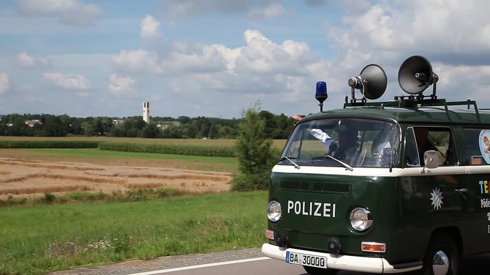 VW-Bus der Polizei | Bild: BR
