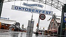 Eingang zum Oktoberfest | Bild: picture-alliance/dpa