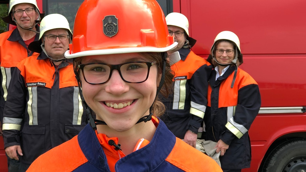 young reporter 2021 Tamara: MItglied der freiwilligen Feuerwehr. | Bild: BR